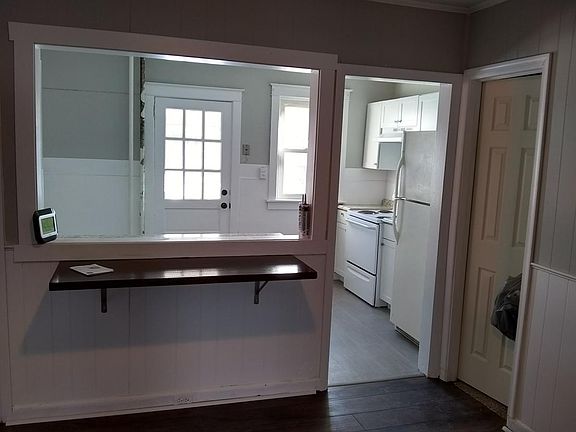 5th image of 758 Hamilton St