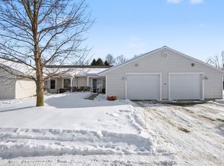 7132 E Cannon Place Dr, Rockford, MI