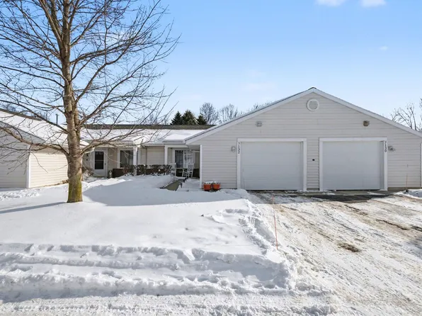 7132 E Cannon Place Dr, Rockford, MI 49341