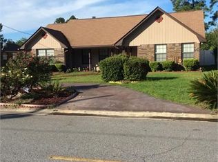 707 Edgewood Ct, Hinesville, GA 31313