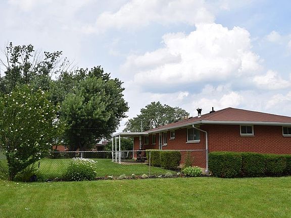 3rd image of 3111 Ackerman Blvd