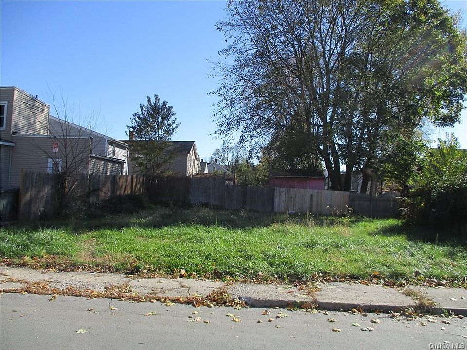 2nd image of 5 Spring St