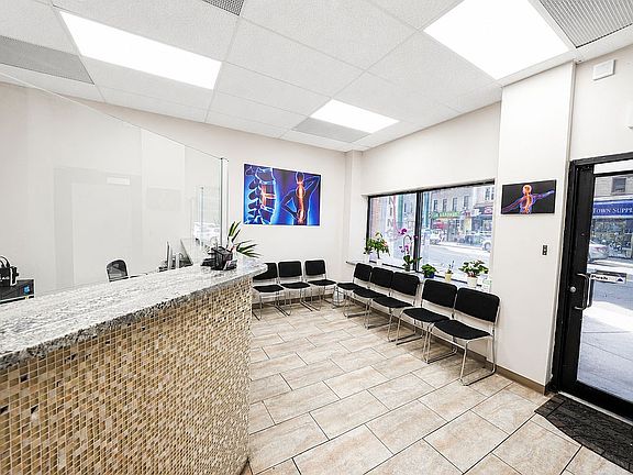 3rd image of 102-28 Jamaica Ave #3