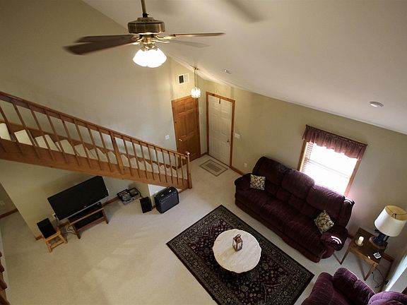 4th image of 274 Horicon Ave