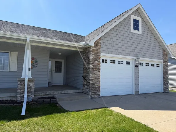 210 6th Ave NE, Clarion, IA 50525