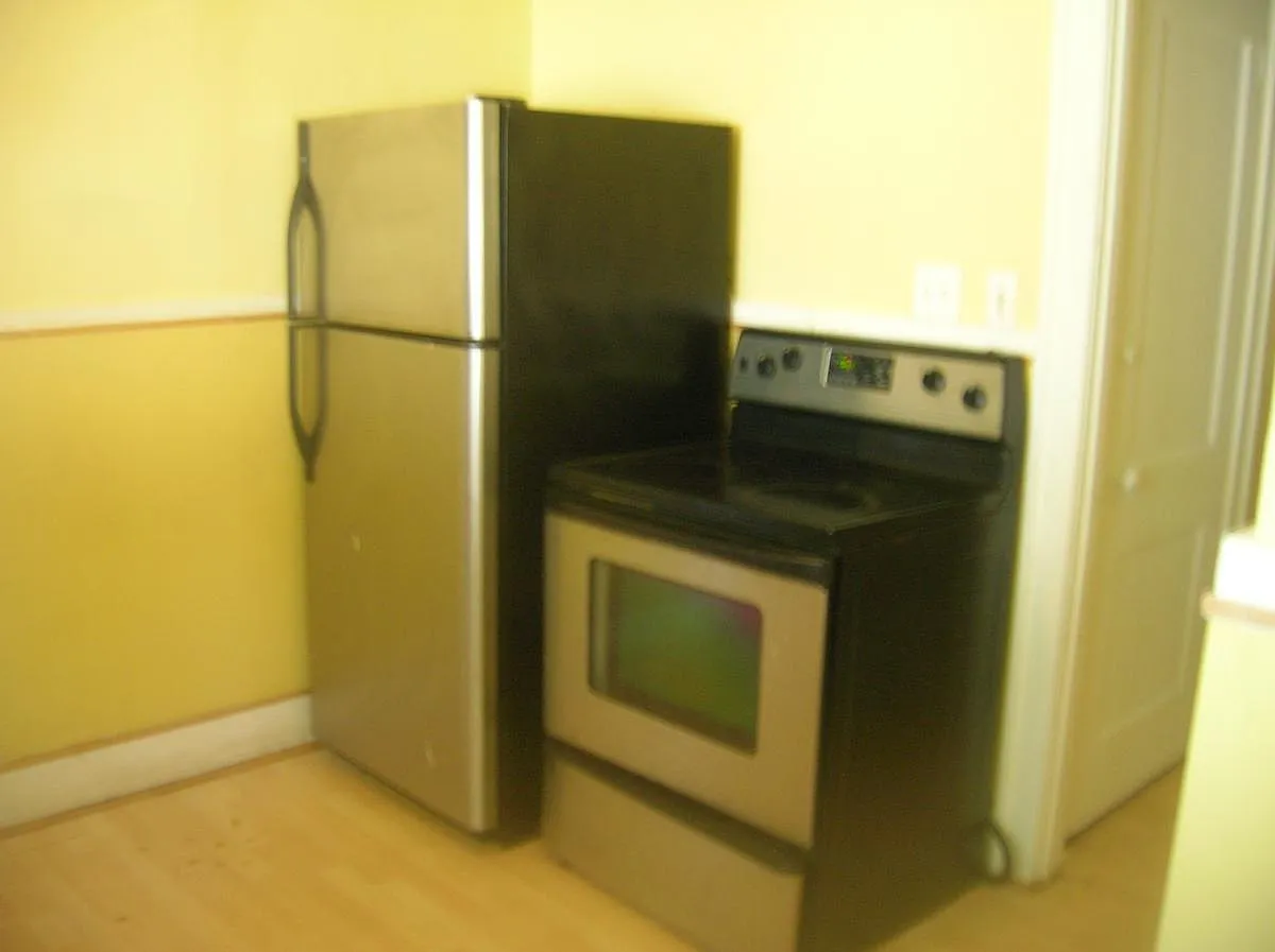 3 bed, 2.5 bath, 1600 sqft, $2,550 — Photo 4