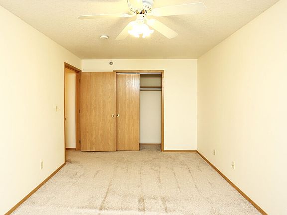 2nd image of 1610-1620 W 7th St S #24
