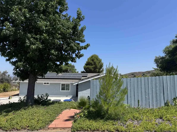 12274 Gay Rio Dr, Lakeside, CA 92040