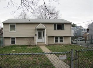 87 6th St, Chelsea, MA 02150