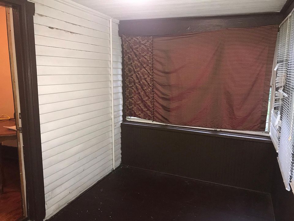 rear enclosed porch