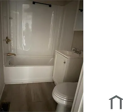 2 bed, $1,100 — Photo 3