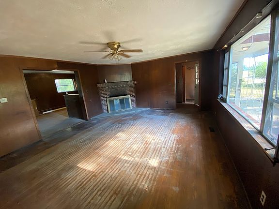 Additional Living Room