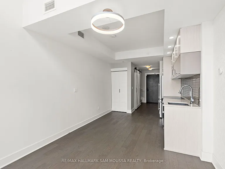 255 Bay St #1208 — Photo 17