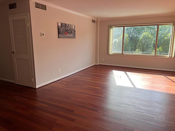 5th image of 10570 Main St APT 419