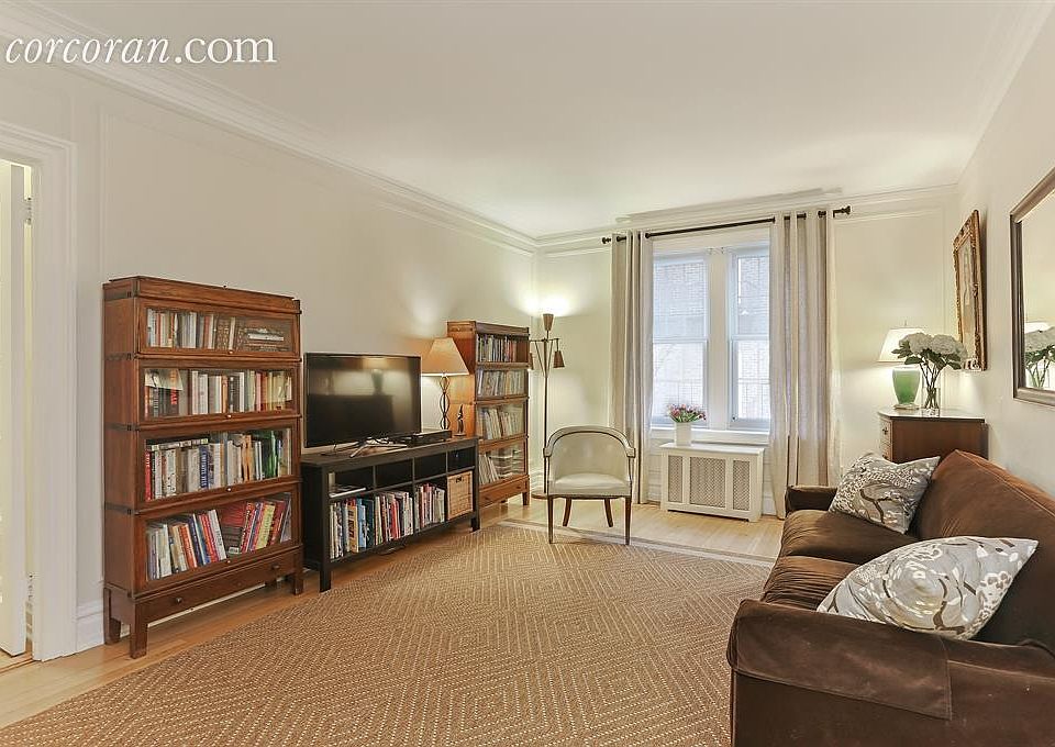 1st image of 115 Willow St APT 4C