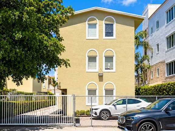 4th image of 224 SW 4th Ave APT 5