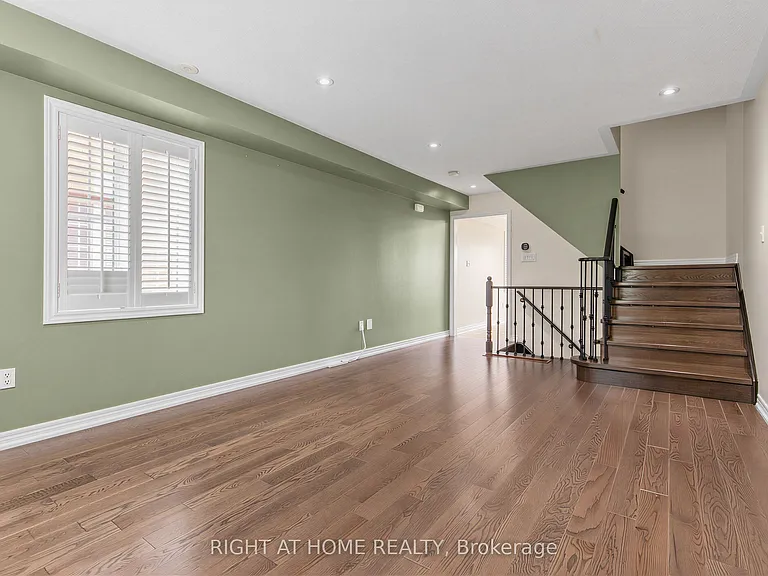 2628 Bur Oak Ave — Photo 7