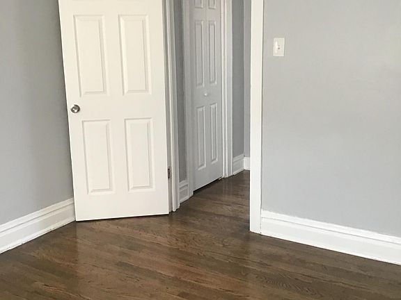 4th image of 6951 S Merrill Ave #3