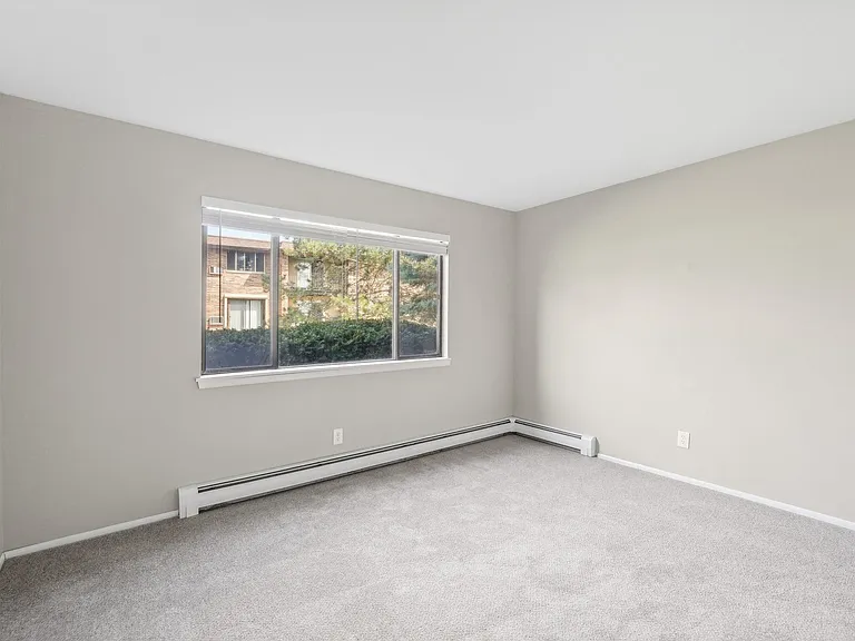 Norhardt Apartments — Photo 6