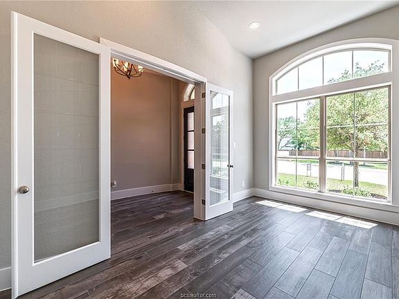 2nd image of 1775 Blanco Bend Dr