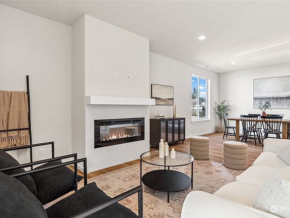 3rd image of 6543 156th Street E