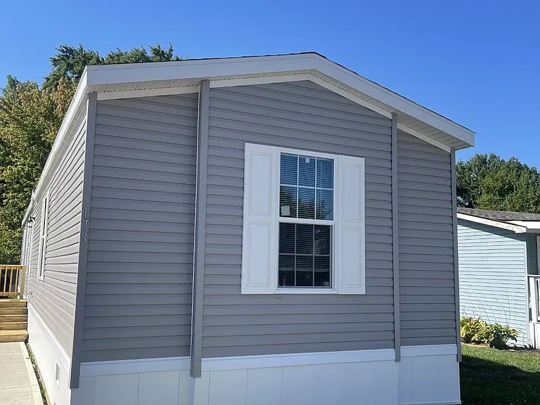 North Glen Village — Photo 4
