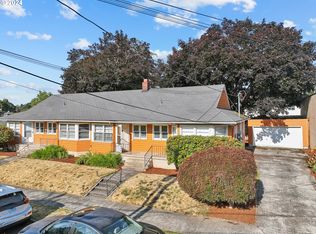 2415 SE 60th Ave, Portland, OR 97206