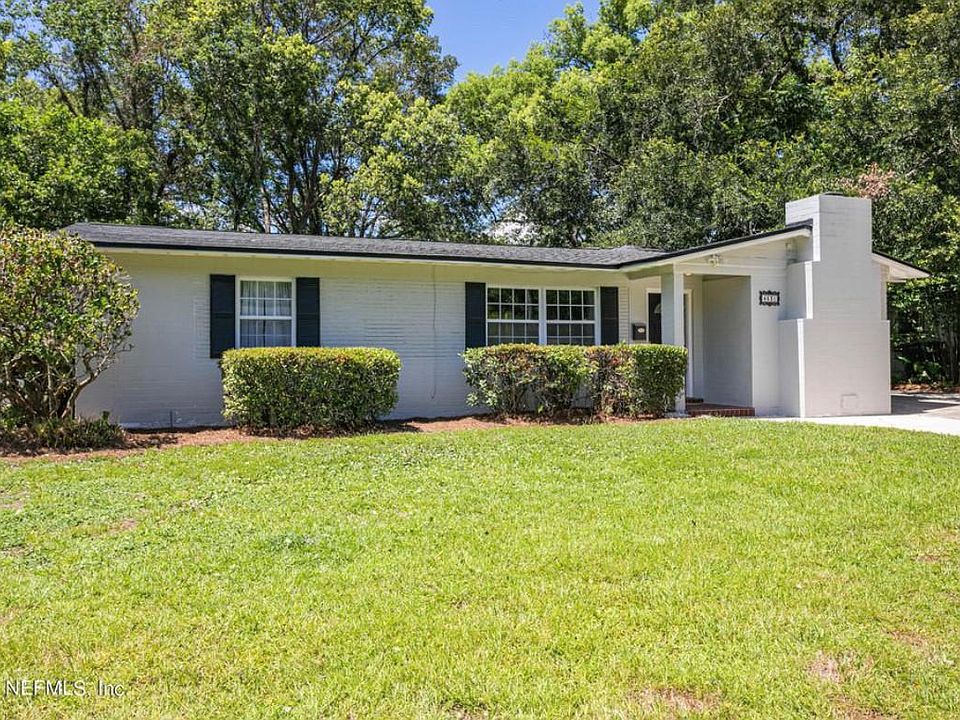 3 bed, 2 bath, single family home