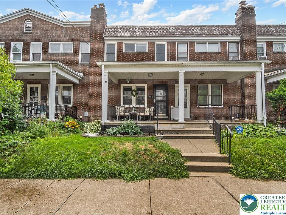 1st image of 719 Spring St