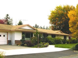 11320 S Forest Ridge Rd, Oregon City, OR 97045