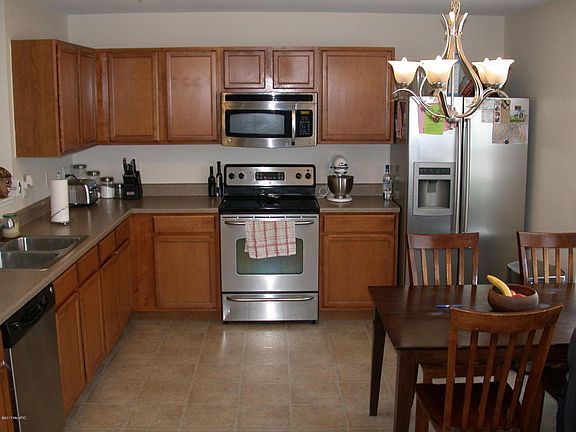 2nd image of 1406 Finleys Ln
