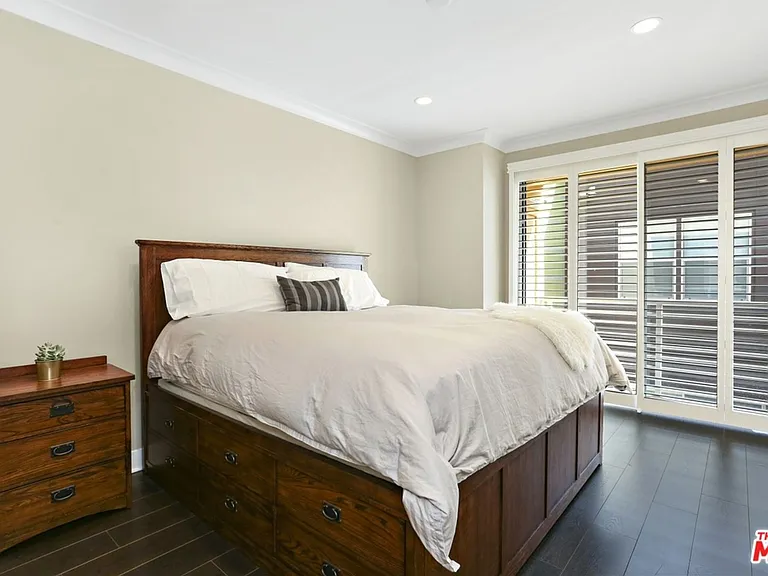 2202 Edendale Ln — Photo 15