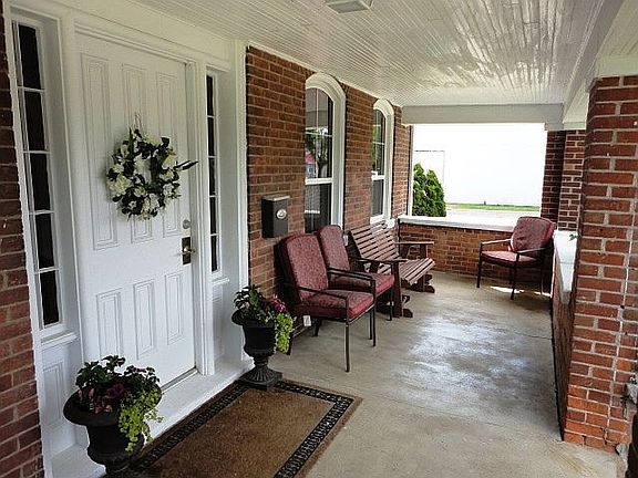 Spacious Front Porch