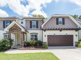 224 E Quailwood Dr, Fuquay Varina, NC 27526