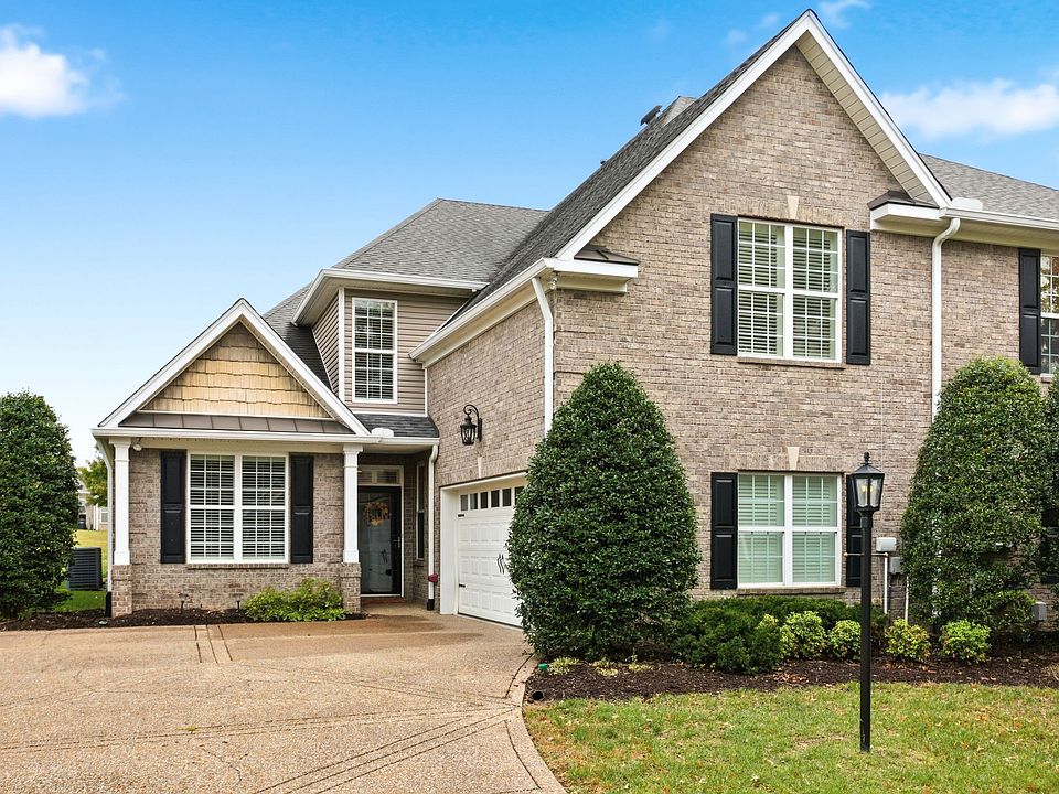 1st image of 1221 Chickadee Cir