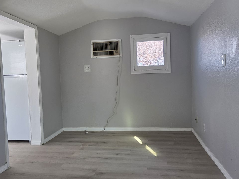 Dining room area