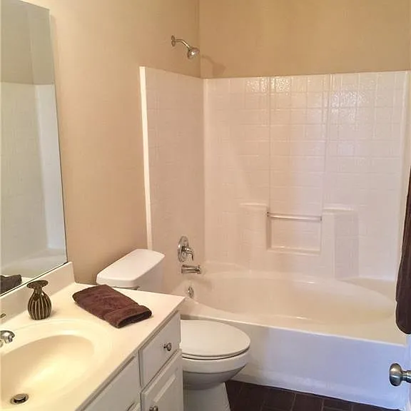 2040 Keenland Ct — Photo 7