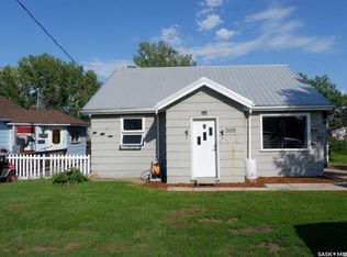 305 1st STREET E, Mossbank, SK S0H 3G0