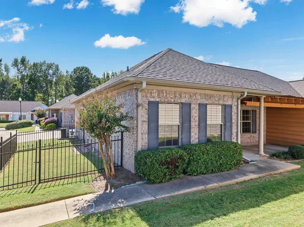 1306 Stagecoach Vlg, Little Rock, AR 72210