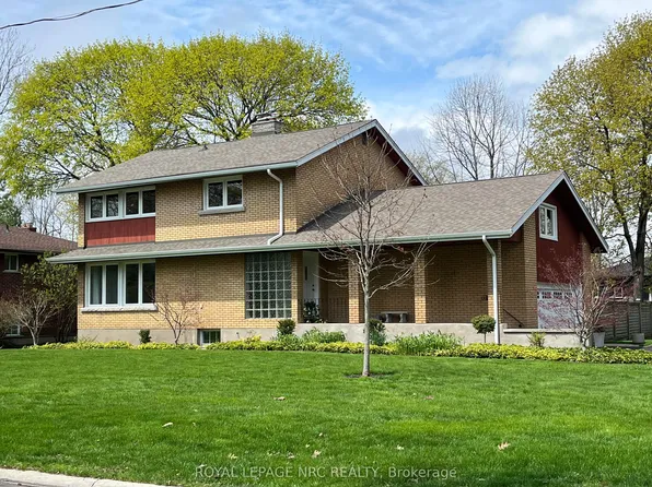 24 Tennessee Ave, Pt Colborne, ON L3K 2R9