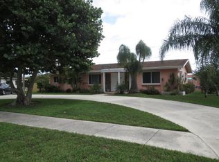 33 Ohio Rd, Lake Worth, FL 33467