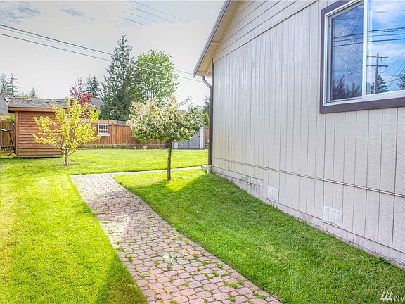 3rd image of 6404 73rd Ave NE