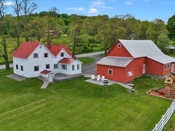 64 Peloquin Road, Barre Town, VT 05654