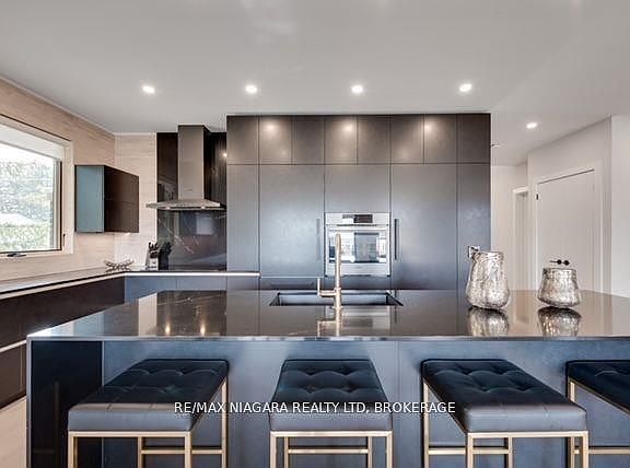 5th image of 2795 Canadiana Ct W