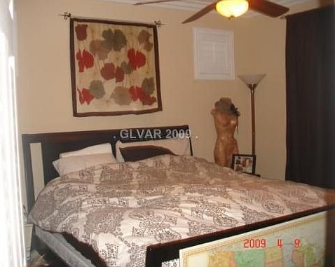 5th image of 7592 Alexander Hills St