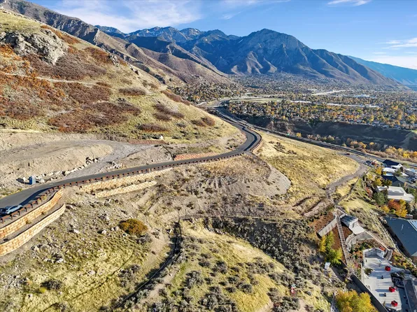 2438 S Cannon Point Dr, Salt Lake City, UT 84109