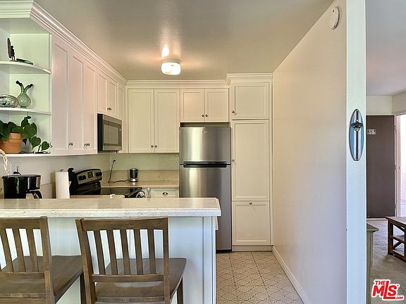 5th image of 23901 Civic Center Way APT 226