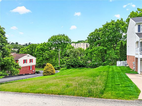 5th image of 0 Lantern Hill Dr