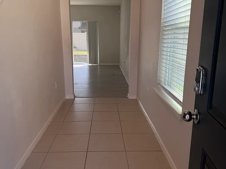 30344 Marquette Ave — Photo 4