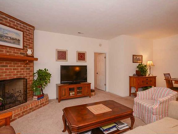 4th image of 4750 Open Greens Dr
